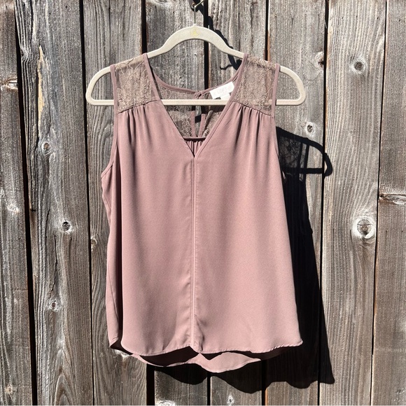 LOFT Tops - Loft taupe lace sleeveless blouse top size small